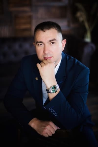 Адвокат Василий Михайлов - юридичекая помощь в Чебоксарах и Чувашии